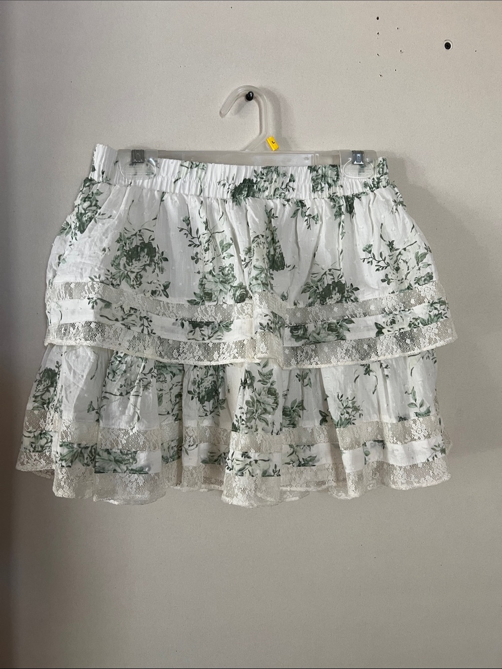 Francesca's Collections White Mini Skirt with Green Floral Lace Tiers